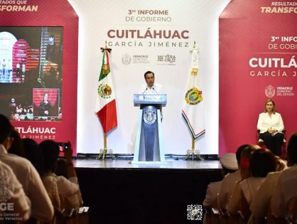 La Fiscal General del Estado, Verónica Hernández Giadáns asistió en calidad de invitada de honor al Tercer Informe de Resultados del Gobernador Cuitláhuac García Jiménez