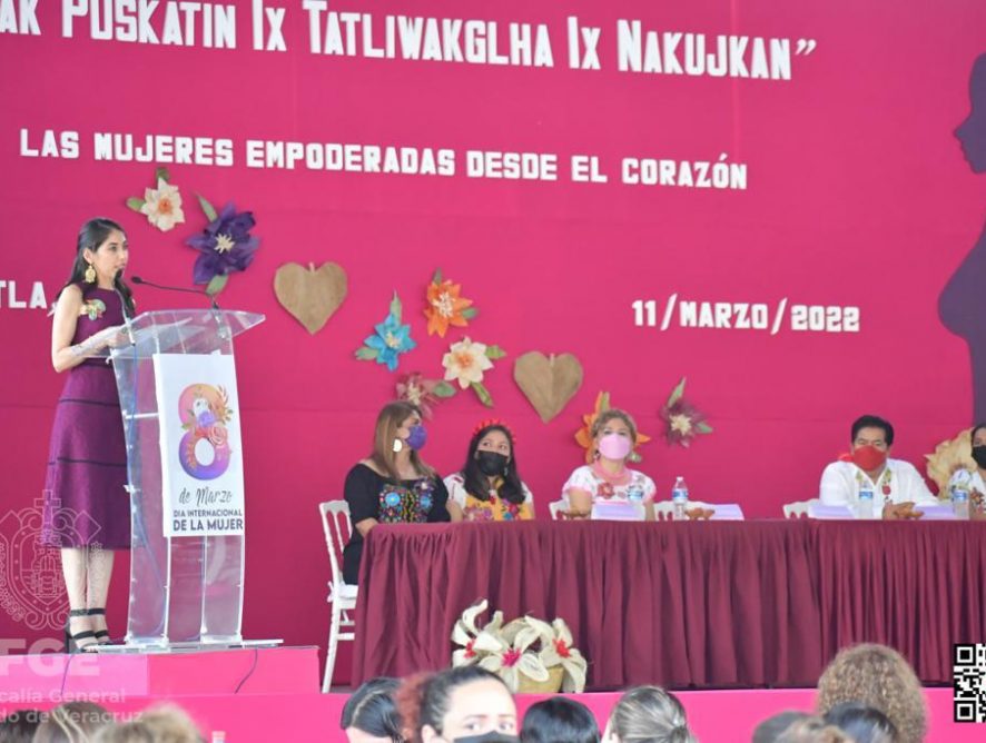 FGE participó en el evento “Las mujeres empoderadas desde el corazón” en Papantla, Ver.