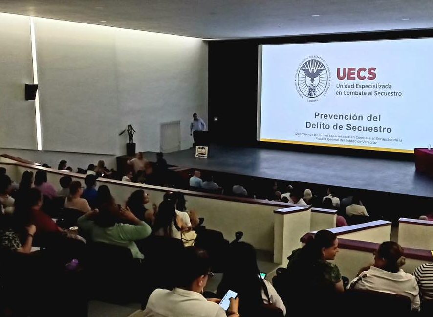 Capacita UECS a integrantes del Sindicato Magisterial Veracruzano en los delitos de secuestro y engaño telefónico