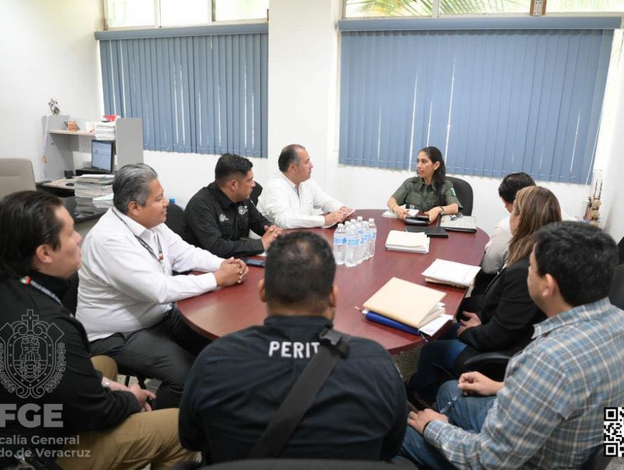 Fiscal General sostiene reunión de trabajo en la Unidad Integral de Procuración de Justicia en Poza Rica