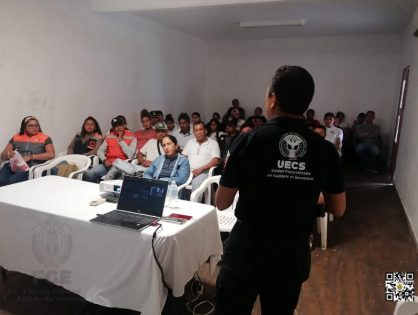Imparte UECS plática relacionada al secuestro y engaño telefónico a alumnos del Telebachillerato y a integrantes del ayuntamiento de Amatitán