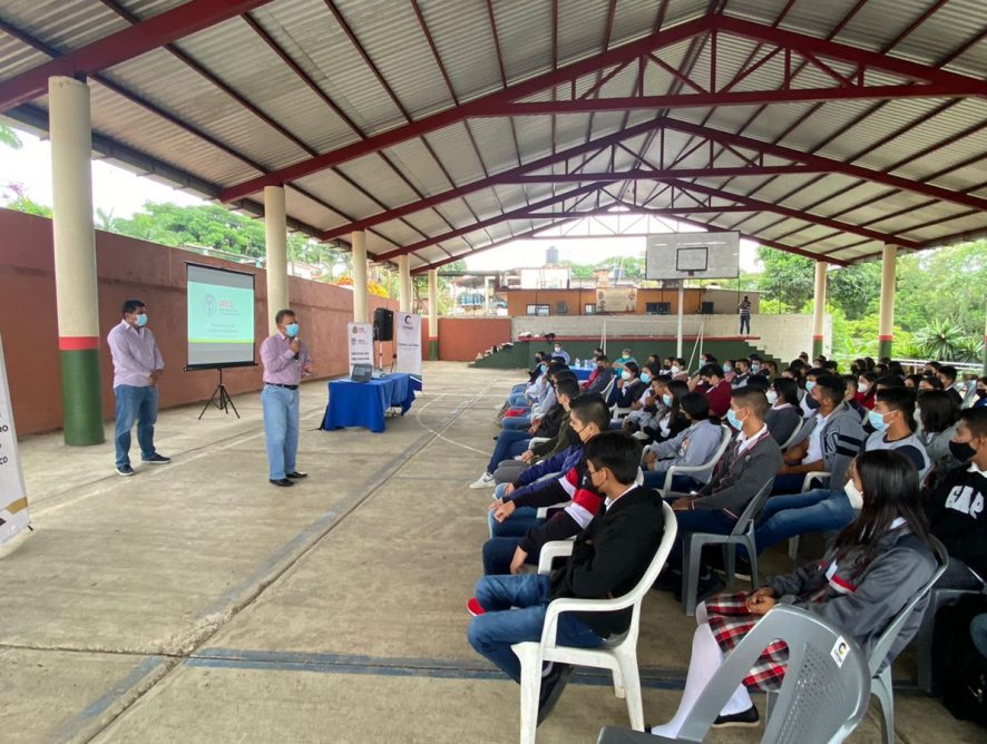 Promueve UECS el auto cuidado entre sector estudiantil.