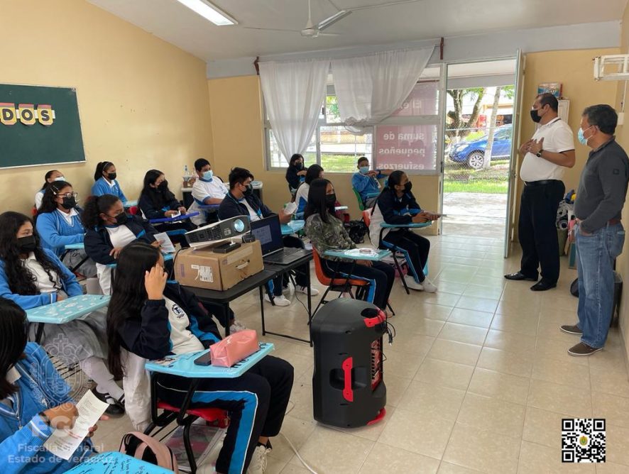 UECS capacita a estudiantes de telesecundaria