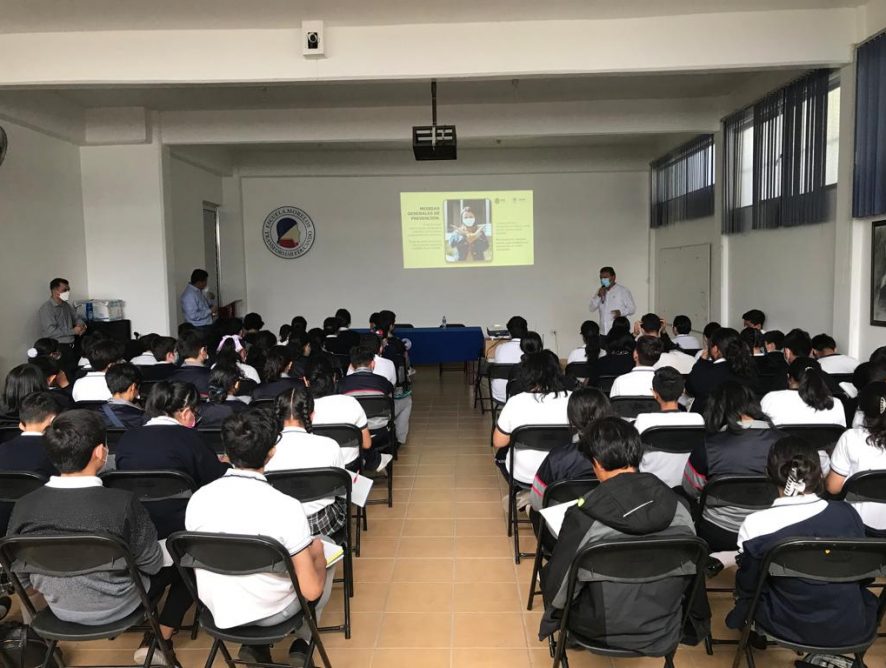 Capacita UECS a estudiantes de secundaria en prevención al delito de engaño telefónico.