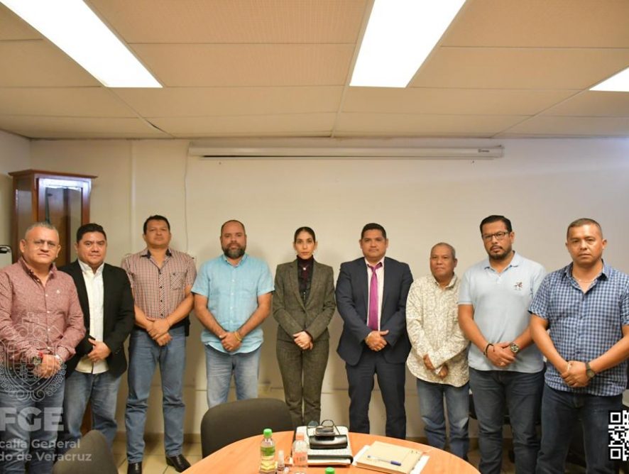 FISCAL GENERAL SOSTIENE REUNIÓN CON EL DIRECTOR Y DELEGADOS DE LA POLICÍA MINISTERIAL