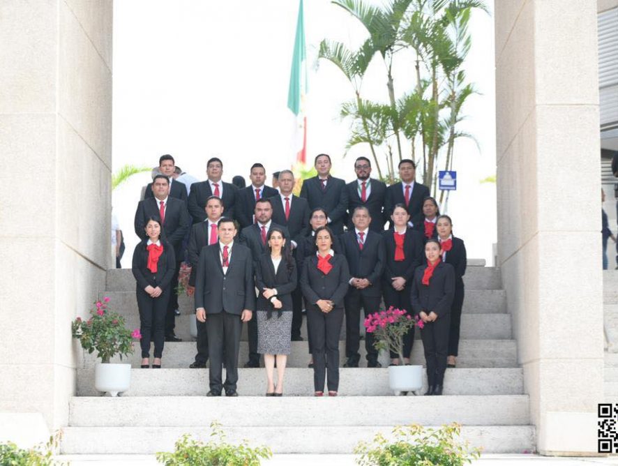 Fiscal General encabeza Ceremonia de Honores a la Bandera en Oficinas Centrales