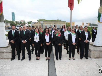 LA FISCAL GENERAL ENCABEZA CEREMONIA DE HONORES A LA BANDERA