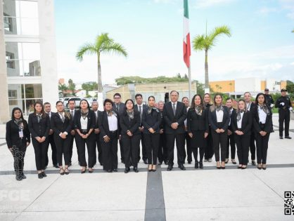 LA FISCAL GENERAL DEL ESTADO ENCABEZA LA CEREMONIA DE HONORES A LA BANDERA