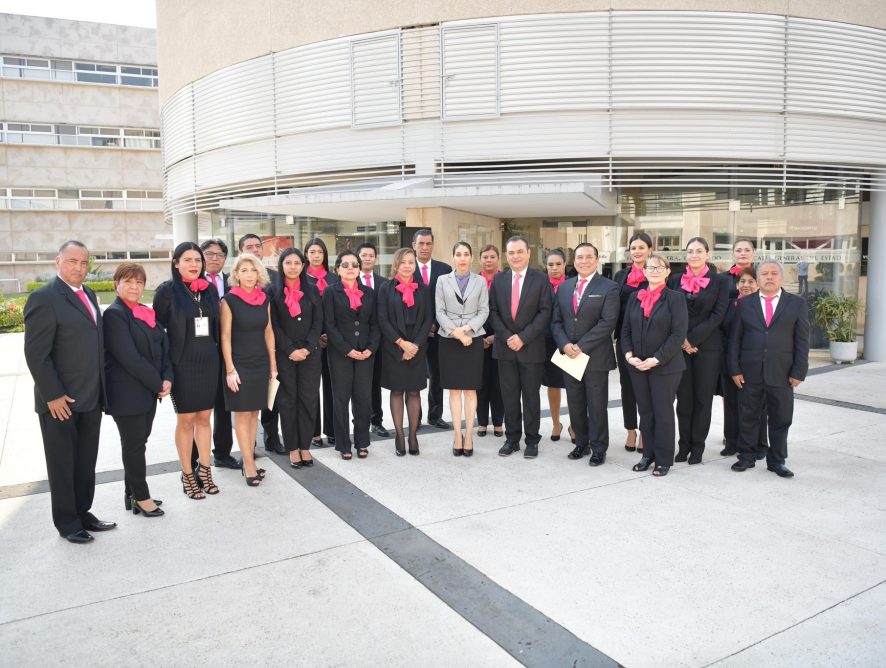 FISCALÍA GENERAL REALIZA CEREMONIA DE HONORES A LA BANDERA EN OFICINAS CENTRALES