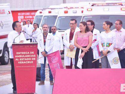 FISCAL GENERAL ASISTE A LA CEREMONIA DE ENTREGA DE AMBULANCIAS PARA DIFERENTES HOSPITALES DEL ESTADO