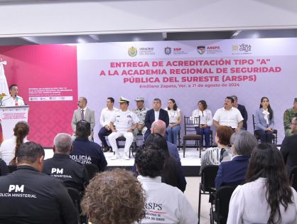 FISCAL GENERAL ASISTE A LA ENTREGA DE LA ACREDITACIÓN “TIPO A” A LA ACADEMIA REGIONAL DE SEGURIDAD PÚBLICA DEL SURESTE