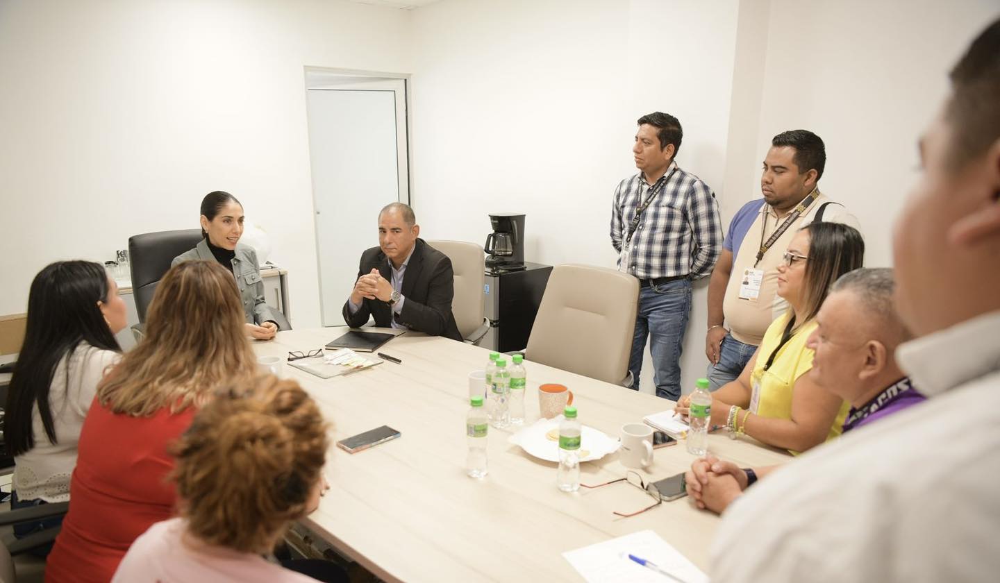 FISCAL GENERAL ENCABEZA REUNIÓN DE TRABAJO CON FISCAL REGIONAL Y TRILOGÍA INVESTIGADORA DE XALAPA