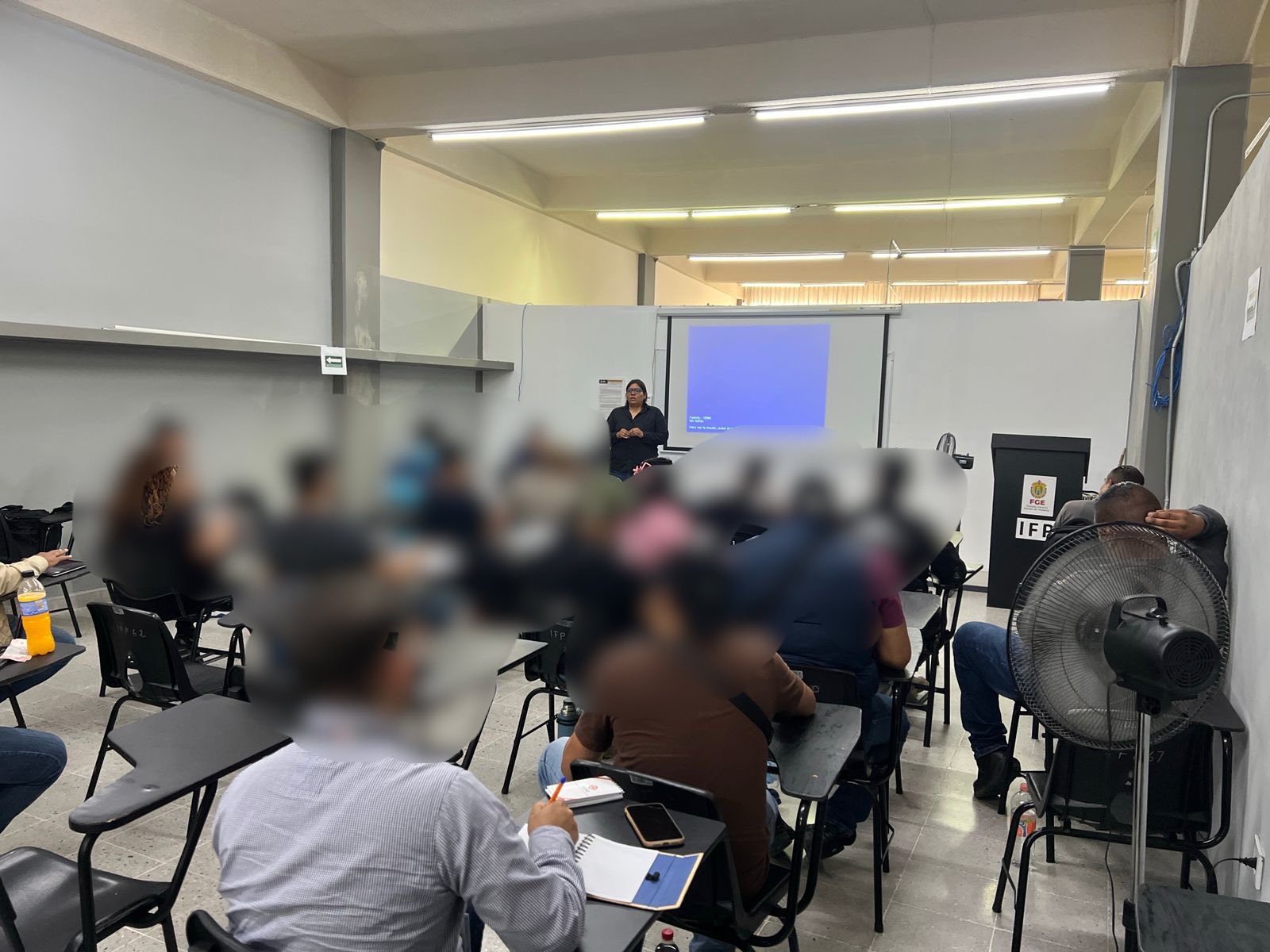 LA FGE EN COORDINACIÓN CON LA OFICINA COORDINADORA DE RIESGOS ASEGURADOS (OCRA), CULMINAN EL CURSO TALLER DENOMINADO “CURSO-TÉCNICO DE IDENTIFICACIÓN VEHICULAR OCRA”