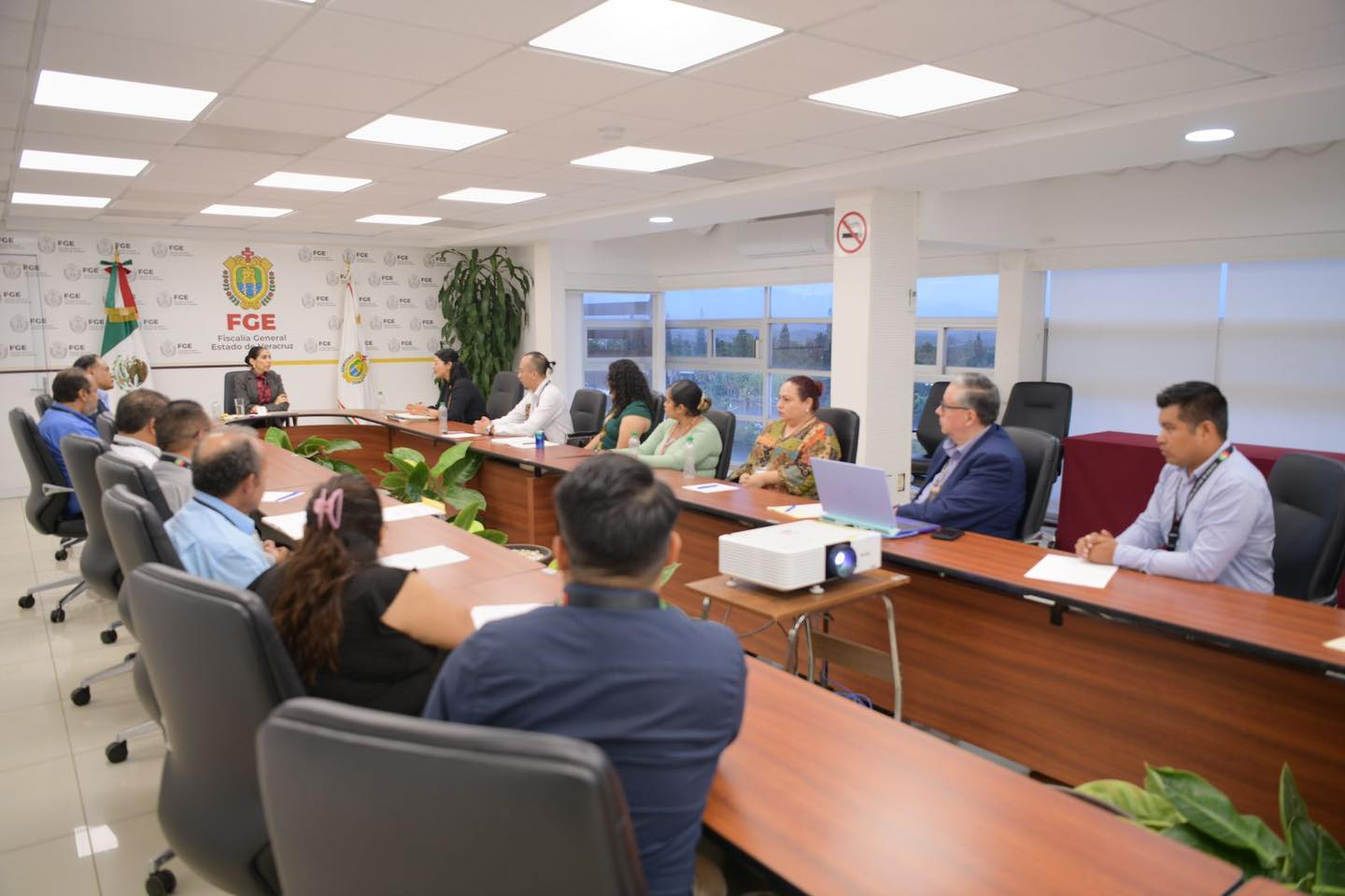 LA FISCAL GENERAL ENCABEZA REUNIONES DE TRABAJO CON EL DIRECTOR DE SERVICIOS PERICIALES, PERITOS MEDICOS LEGISTAS ZONA NORTE-TUXPAN Y CON FISCALES ITINERANTES