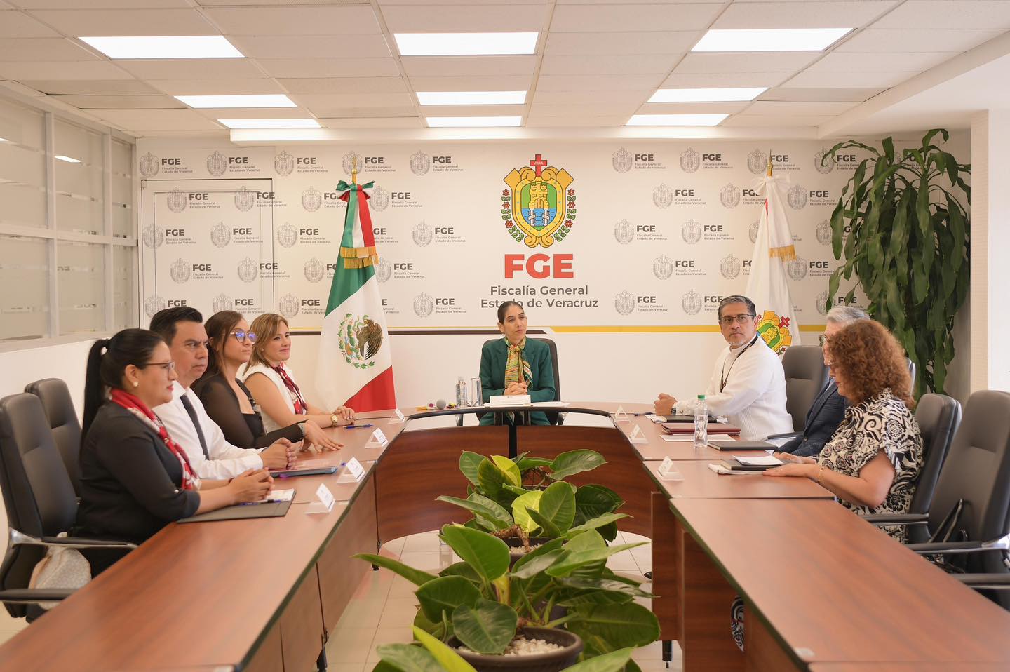 FISCAL GENERAL PRESIDE CEREMONIA DE FIRMA DEL CONVENIO DE COLABORACIÓN ENTRE EL INSTITUTO VERACRUZANO DE LAS MUJERES Y LA FISCALÍA GENERAL DEL ESTADO DE VERACRUZ.