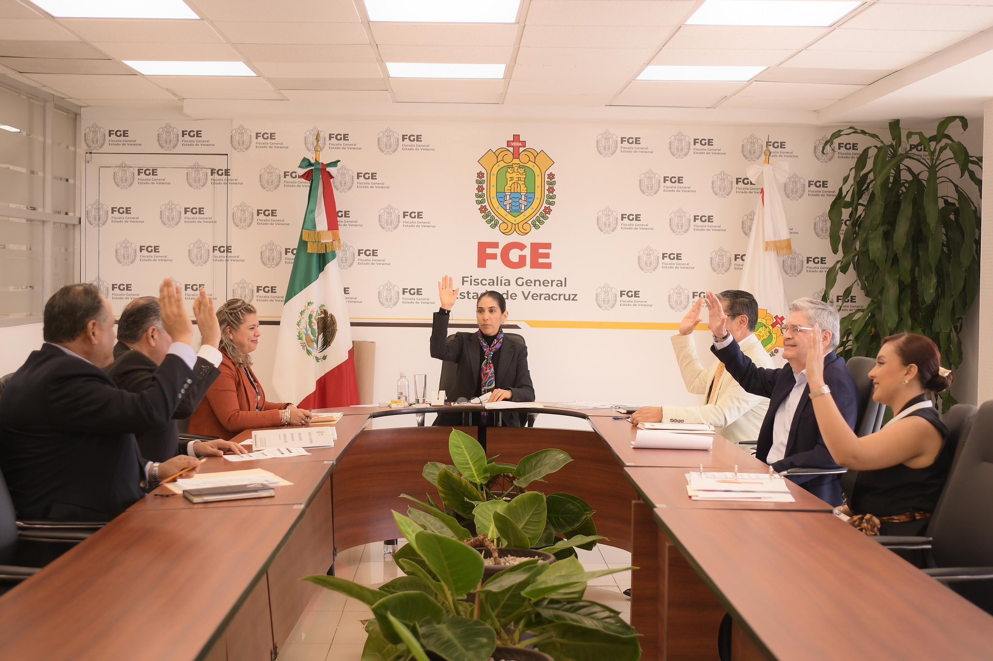FISCAL GENERAL ENCABEZA LA SÉPTIMA SESIÓN EXTRAORDINARIA 2025 DEL ÓRGANO DE GOBIERNO