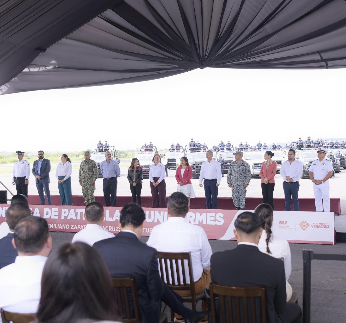 FISCAL GENERAL ASISTE A CEREMONIA DE ENTREGA DE PATRULLAS Y UNIFORMES PARA LA SSP
