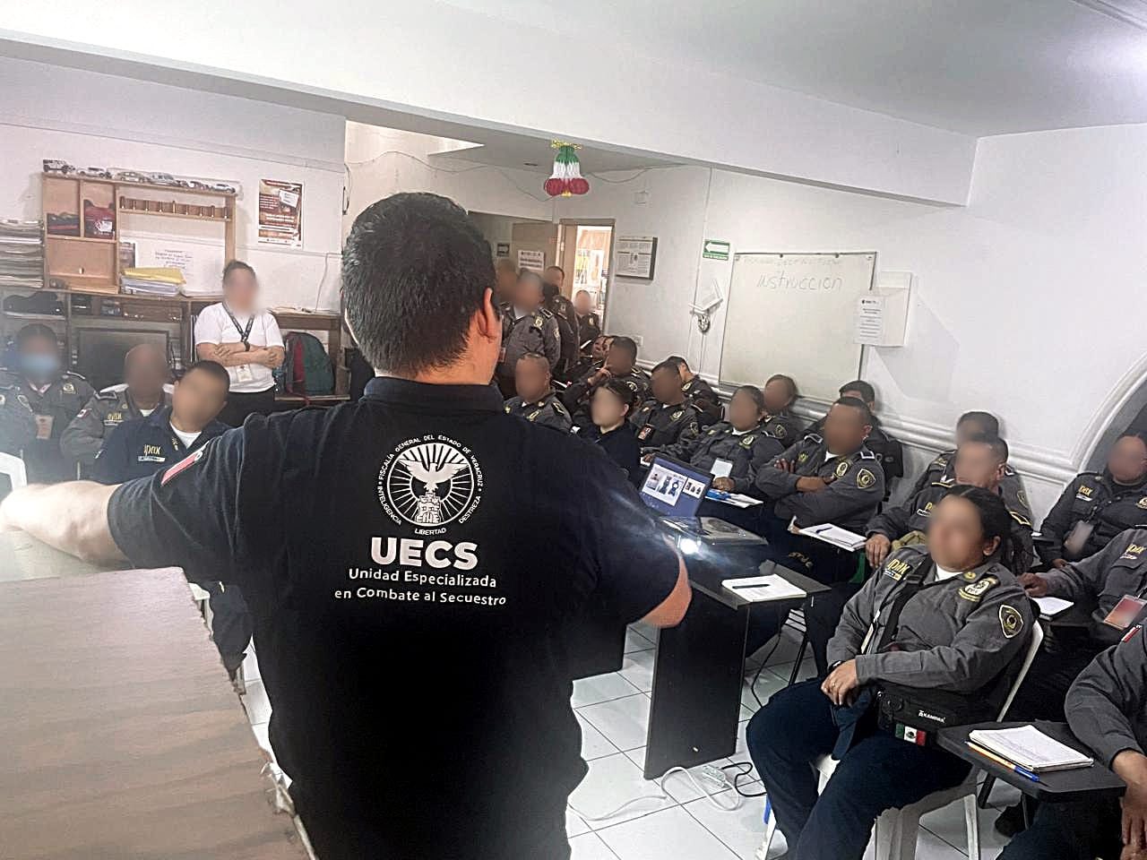UECS IMPARTE PLÁTICAS PREVENTIVAS EN XALAPA