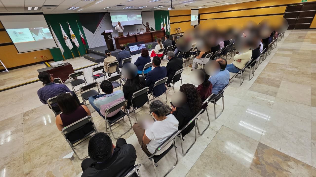 UECS IMPARTE PLÁTICA PREVENTIVA EN EL TRIBUNAL SUPERIOR DE JUSTICIA DEL ESTADO.