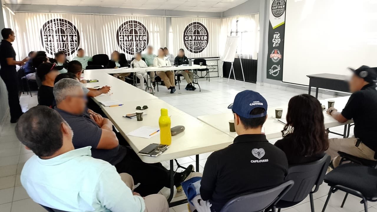 UECS IMPARTE PLÁTICAS PREVENTIVAS RELACIONADA AL SECUESTRO, ENGAÑO TELEFÓNICO Y EXTORSIÓN.