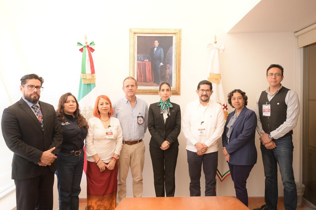 FISCAL GENERAL PRESIDE REUNIÓN CON INTEGRANTES DEL COMITÉ INTERNACIONAL DE LA CRUZ ROJA