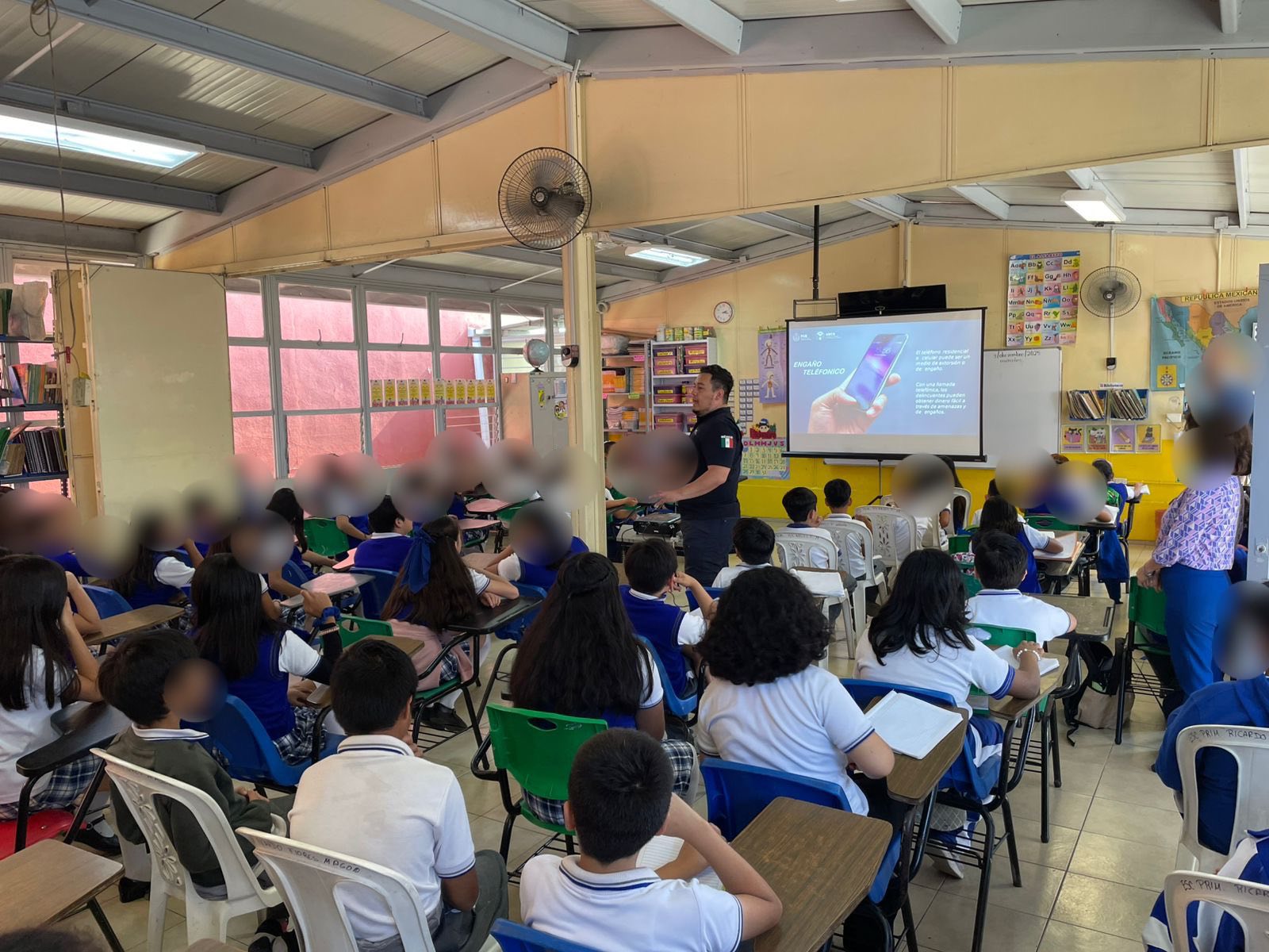 Imparte UECS plática relacionada al Engaño Telefónico y Extorsión.