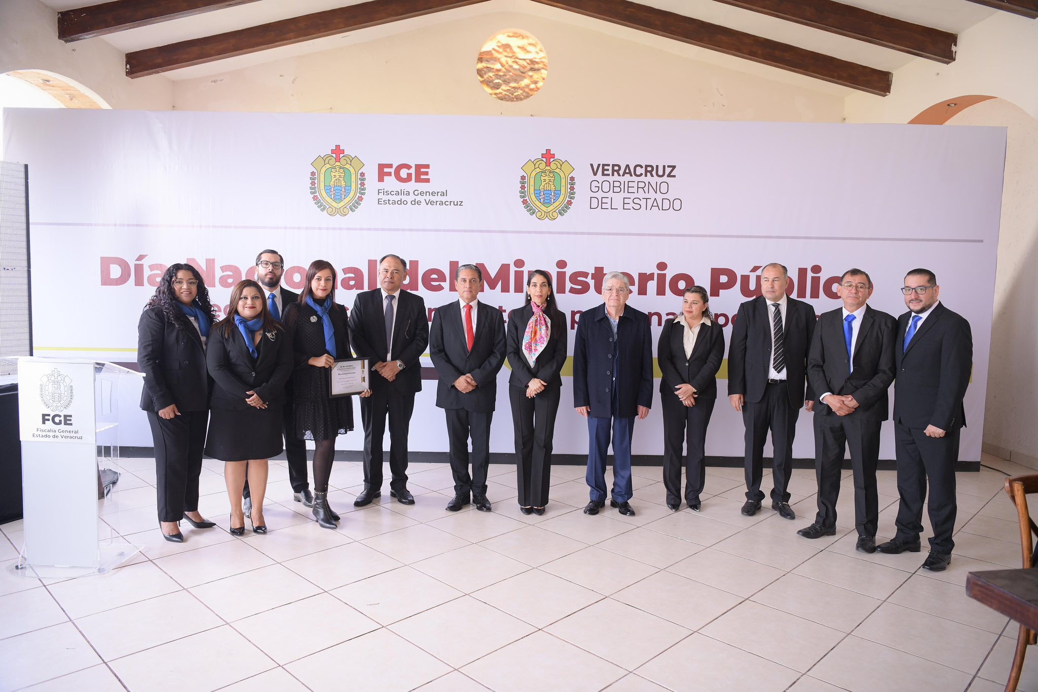 FISCAL GENERAL PRESIDE ENTREGA DE RECONOCIMIENTOS A SERVIDORAS Y SERVIDORES PÚBLICOS, EN CONMEMORACIÓN DEL DÍA NACIONAL DEL MINISTERIO PÚBLICO