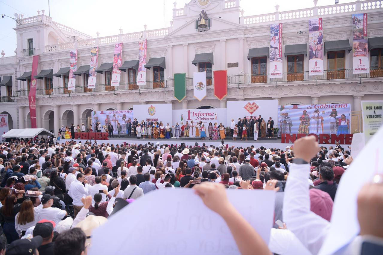 FISCAL GENERAL ASISTE AL PRIMER INFORME DE GOBIERNO DE LA GOBERNADORA CONSTITUCIONAL.