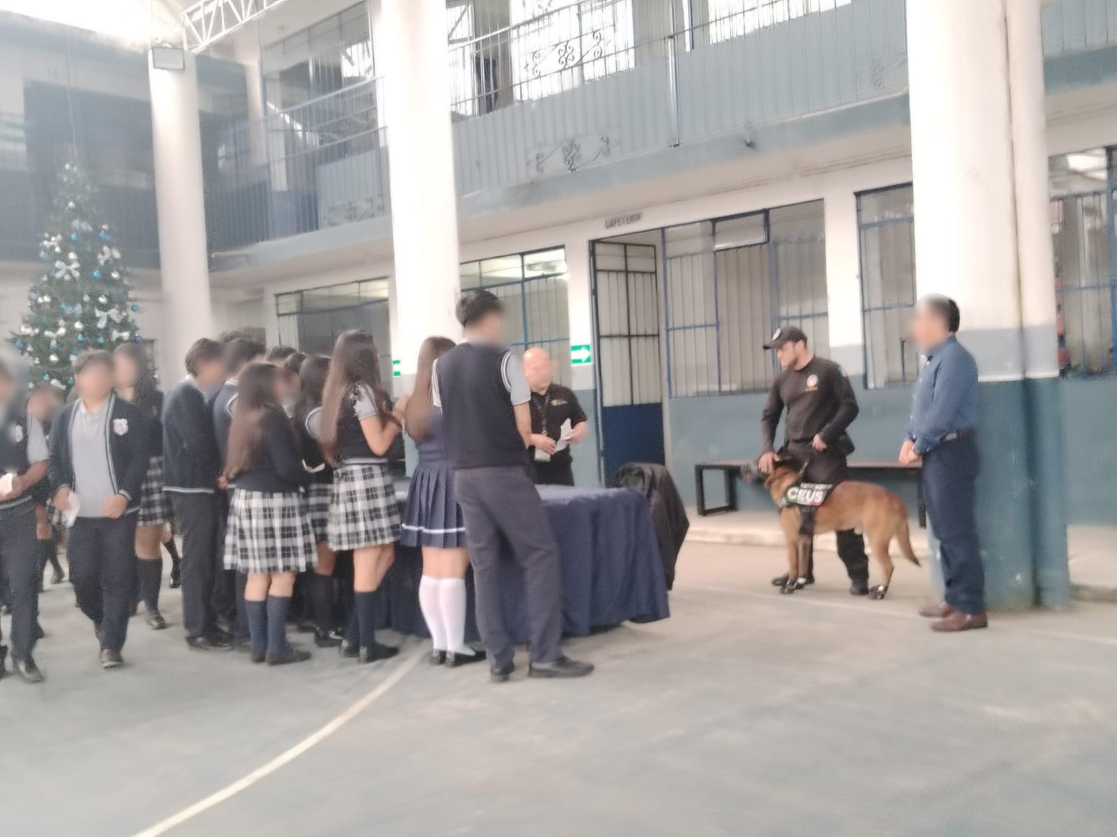 FGE lleva acabo feria informativa dirigido a estudiantes