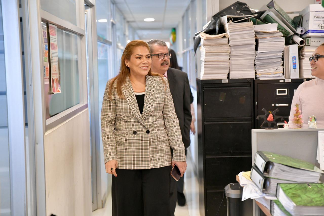 Realiza la Fiscal General del Estado un recorrido institucional