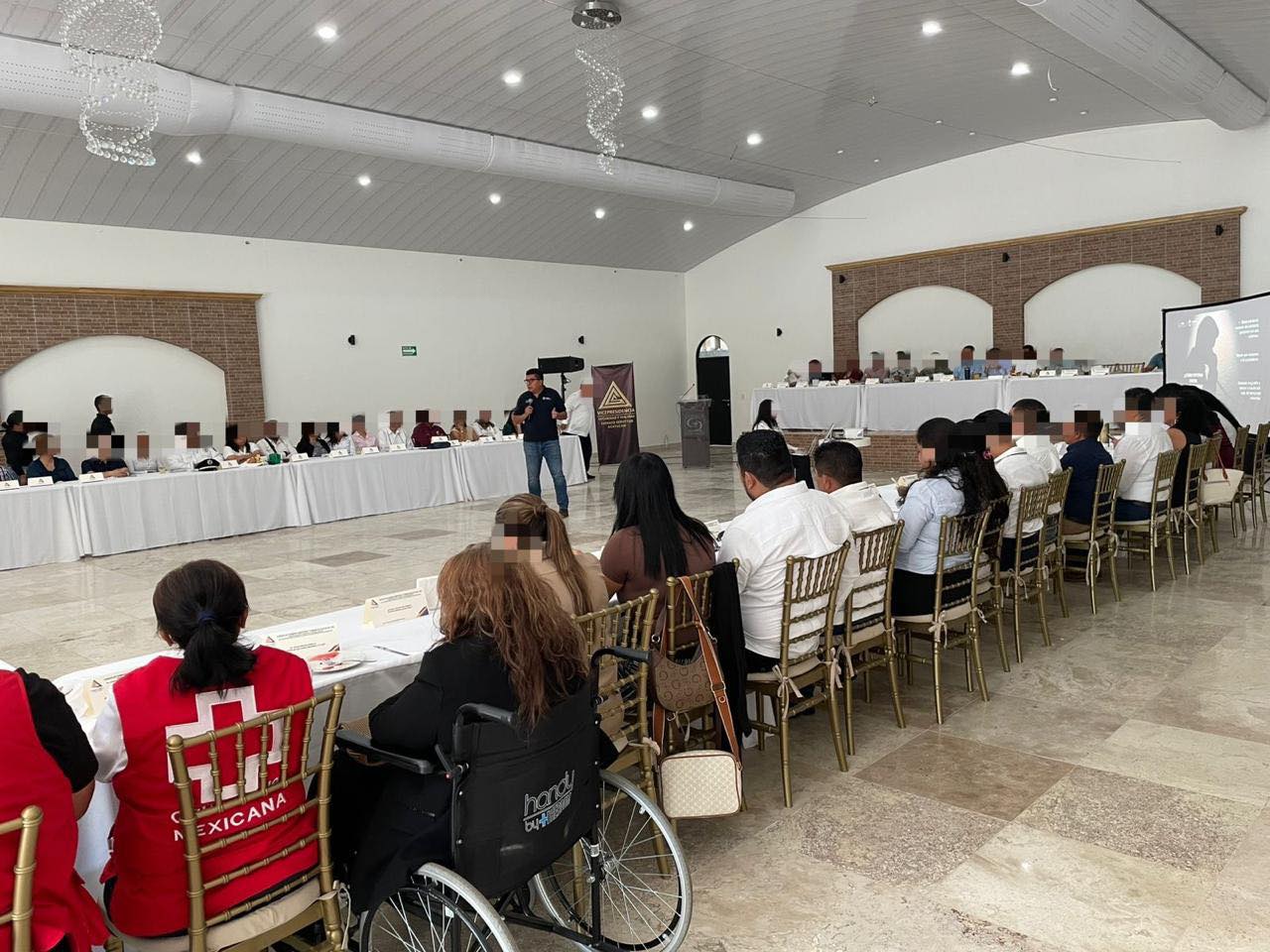 Imparte UECS plática relacionada con el delito de extorsión