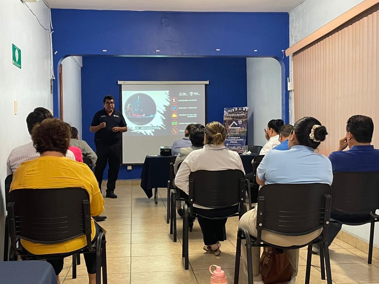 𝗨𝗘𝗖𝗦 𝗶𝗺𝗽𝗮𝗿𝘁𝗲 𝗽𝗹𝗮́𝘁𝗶𝗰𝗮 𝗽𝗿𝗲𝘃𝗲𝗻𝘁𝗶𝘃𝗮 𝗿𝗲𝗹𝗮𝗰𝗶𝗼𝗻𝗮𝗱𝗮 𝗮𝗹 𝗲𝗻𝗴𝗮𝗻̃𝗼 𝘁𝗲𝗹𝗲𝗳𝗼́𝗻𝗶𝗰𝗼 𝘆 𝗲𝘅𝘁𝗼𝗿𝘀𝗶𝗼́𝗻