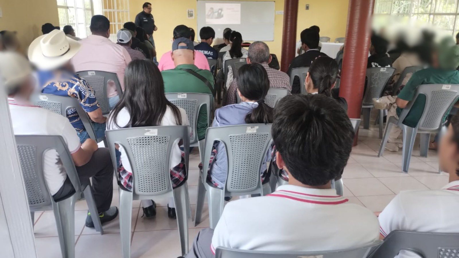 𝗨𝗘𝗖𝗦 𝗹𝗹𝗲𝘃𝗮 𝗽𝗿𝗲𝘃𝗲𝗻𝗰𝗶𝗼́𝗻 𝗰𝗶𝘂𝗱𝗮𝗱𝗮𝗻𝗮 𝗮 𝗔𝘁𝘇𝗮𝗹𝗮𝗻 𝗰𝗼𝗻𝘁𝗿𝗮 𝗲𝗹 𝗲𝗻𝗴𝗮𝗻̃𝗼 𝘁𝗲𝗹𝗲𝗳𝗼́𝗻𝗶𝗰𝗼 𝘆 𝗹𝗮 𝗲𝘅𝘁𝗼𝗿𝘀𝗶𝗼́𝗻