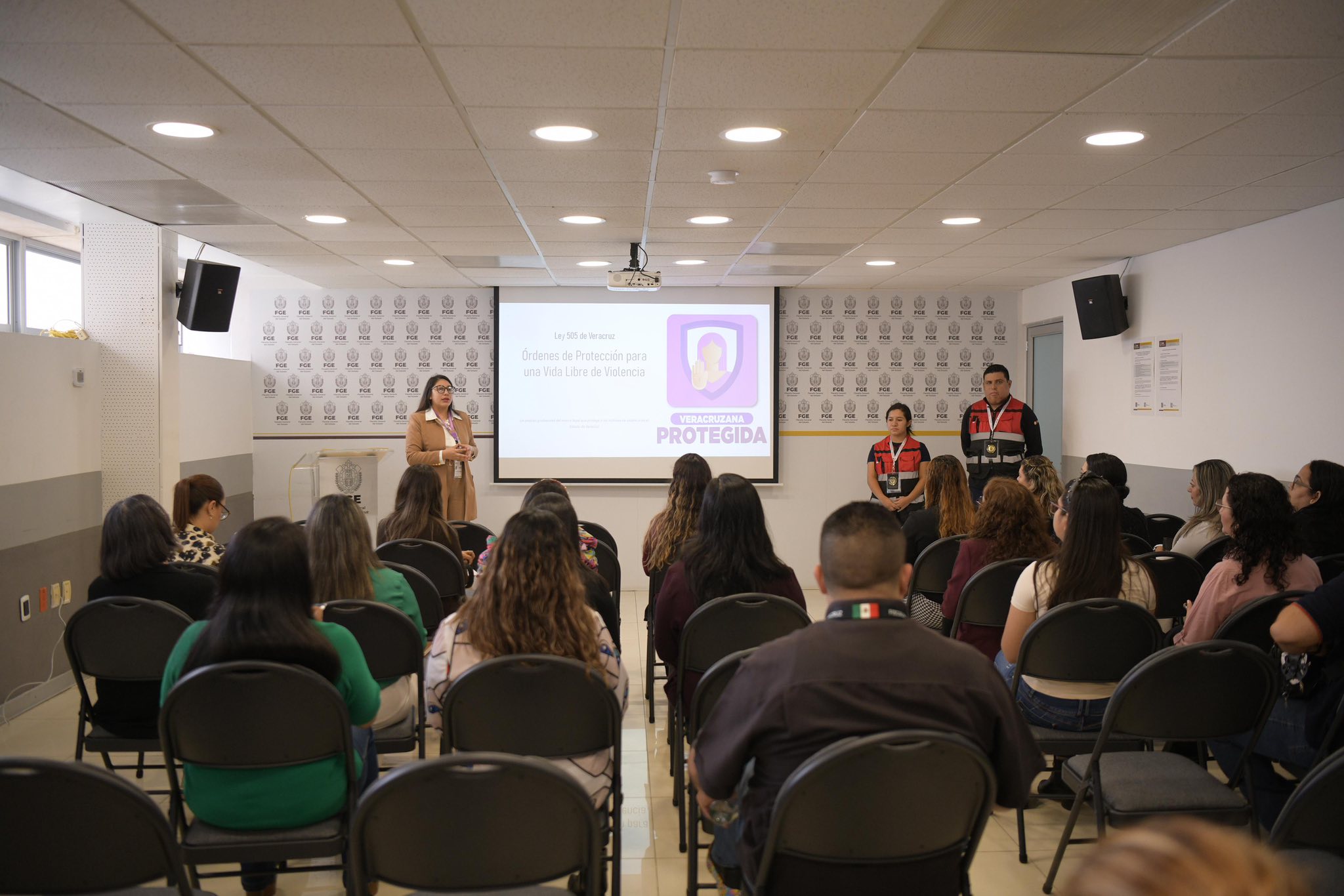 𝗣𝗿𝗼𝘁𝗲𝗰𝗰𝗶𝗼́𝗻 𝗶𝗻𝗺𝗲𝗱𝗶𝗮𝘁𝗮: 𝗽𝗲𝗿𝘀𝗼𝗻𝗮𝗹 𝗼𝗽𝗲𝗿𝗮𝘁𝗶𝘃𝗼 𝘀𝗲 𝗰𝗮𝗽𝗮𝗰𝗶𝘁𝗮 𝗲𝗻 𝗲𝗹 𝘂𝘀𝗼 𝗱𝗲 "𝗩𝗲𝗿𝗮𝗰𝗿𝘂𝘇𝗮𝗻𝗮 𝗣𝗿𝗼𝘁𝗲𝗴𝗶𝗱𝗮"