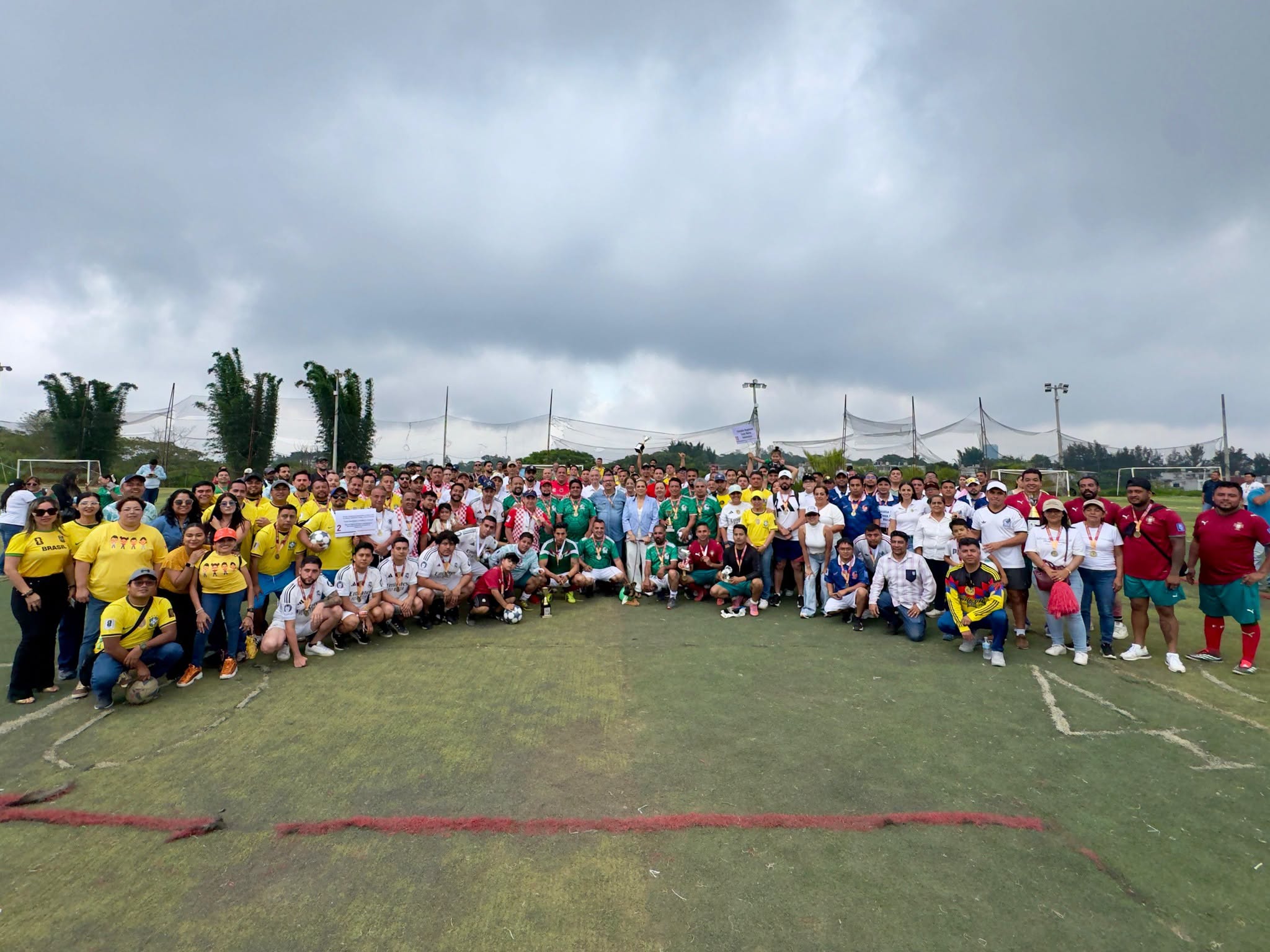 𝗙𝗶𝘀𝗰𝗮𝗹 𝗚𝗲𝗻𝗲𝗿𝗮𝗹 𝗲𝗻𝗰𝗮𝗯𝗲𝘇𝗮 𝗰𝗹𝗮𝘂𝘀𝘂𝗿𝗮 𝘆 𝗽𝗿𝗲𝗺𝗶𝗮𝗰𝗶𝗼́𝗻 𝗱𝗲𝗹 𝗧𝗼𝗿𝗻𝗲𝗼 𝗜𝗻𝘁𝗲𝗿𝗻𝗼 𝗥𝗲𝗹𝗮́𝗺𝗽𝗮𝗴𝗼 𝗱𝗲 𝗙𝘂́𝘁𝗯𝗼𝗹 𝗱𝗲 𝗹𝗮 𝗙𝗚𝗘