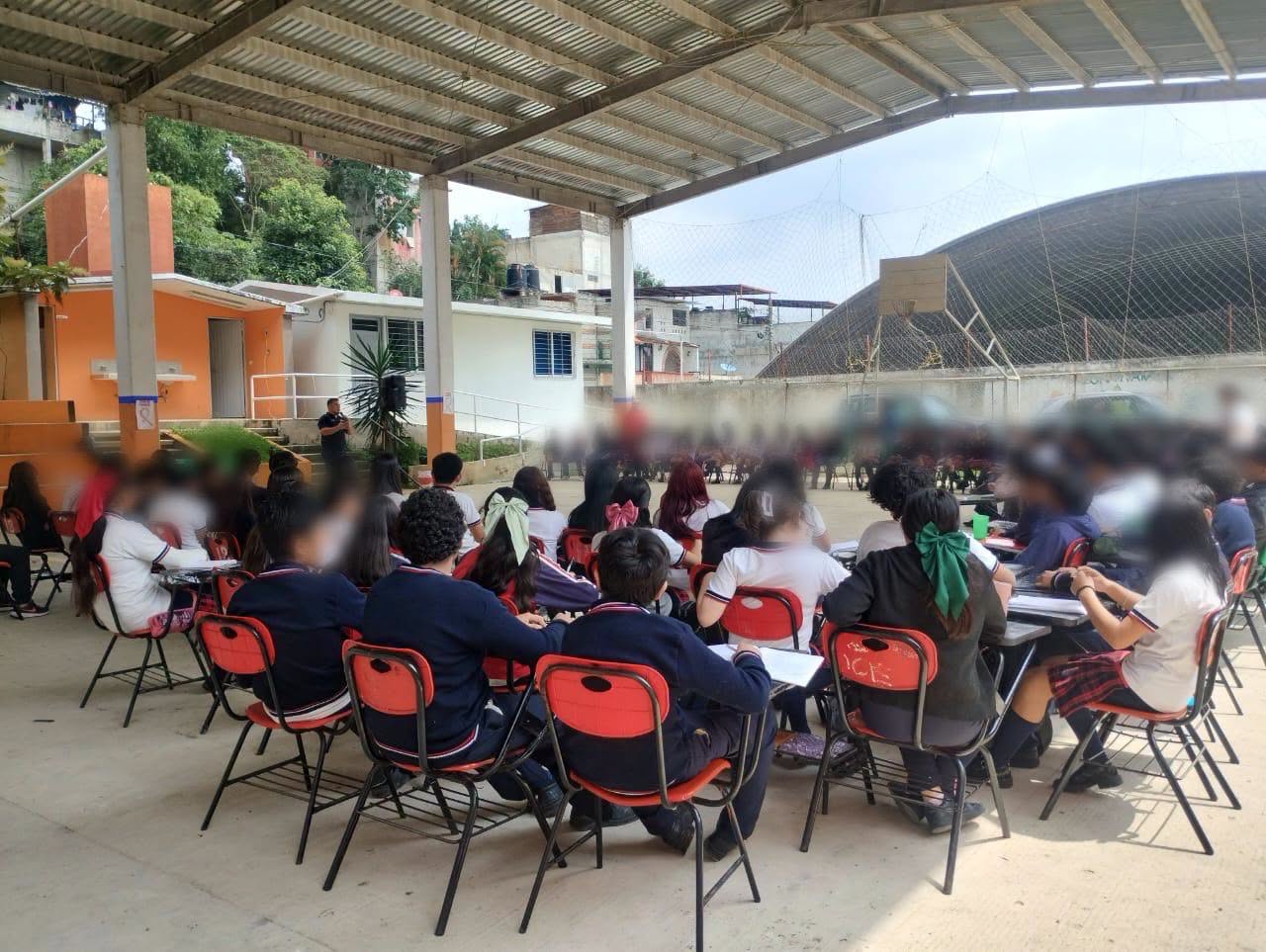 𝗖𝗼𝗺𝘂𝗻𝗶𝗱𝗮𝗱 𝗲𝘀𝘁𝘂𝗱𝗶𝗮𝗻𝘁𝗶𝗹 𝗿𝗲𝗰𝗶𝗯𝗲 𝗼𝗿𝗶𝗲𝗻𝘁𝗮𝗰𝗶𝗼́𝗻 𝗽𝗿𝗲𝘃𝗲𝗻𝘁𝗶𝘃𝗮 𝗱𝗲 𝗹𝗮 𝗨𝗘𝗖𝗦 𝘀𝗼𝗯𝗿𝗲 𝗱𝗲𝗹𝗶𝘁𝗼𝘀 𝗲𝗻 𝗽𝗹𝗮𝘁𝗮𝗳𝗼𝗿𝗺𝗮𝘀 𝗱𝗶𝗴𝗶𝘁𝗮𝗹𝗲𝘀