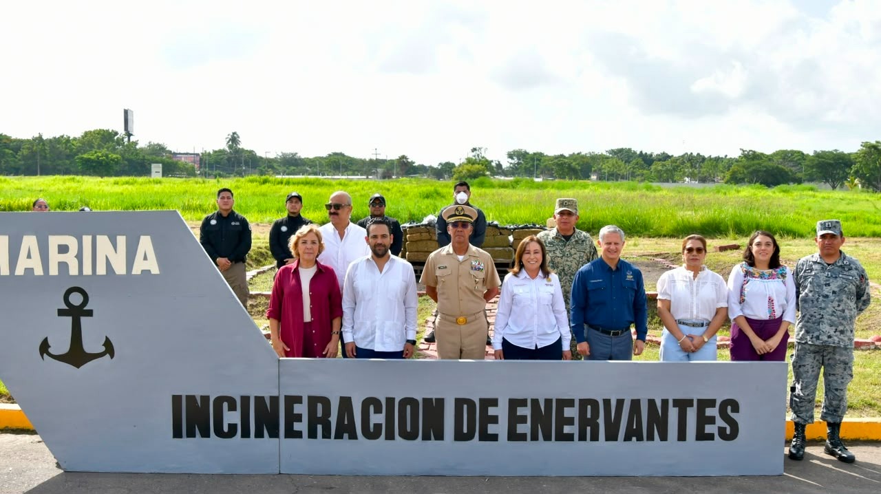 𝗩𝗲𝗿𝗮𝗰𝗿𝘂𝘇 𝗳𝗼𝗿𝘁𝗮𝗹𝗲𝗰𝗲 𝗲𝗹 𝗰𝗼𝗺𝗯𝗮𝘁𝗲 𝗮 𝗹𝗮 𝗱𝗲𝗹𝗶𝗻𝗰𝘂𝗲𝗻𝗰𝗶𝗮 𝗰𝗼𝗻 𝗹𝗮 𝗱𝗲𝘀𝘁𝗿𝘂𝗰𝗰𝗶𝗼́𝗻 𝗱𝗲 𝗰𝗮𝘀𝗶 𝟴𝟬𝟬 𝗸𝗶𝗹𝗼𝘀 𝗱𝗲 𝗻𝗮𝗿𝗰𝗼́𝘁𝗶𝗰𝗼𝘀