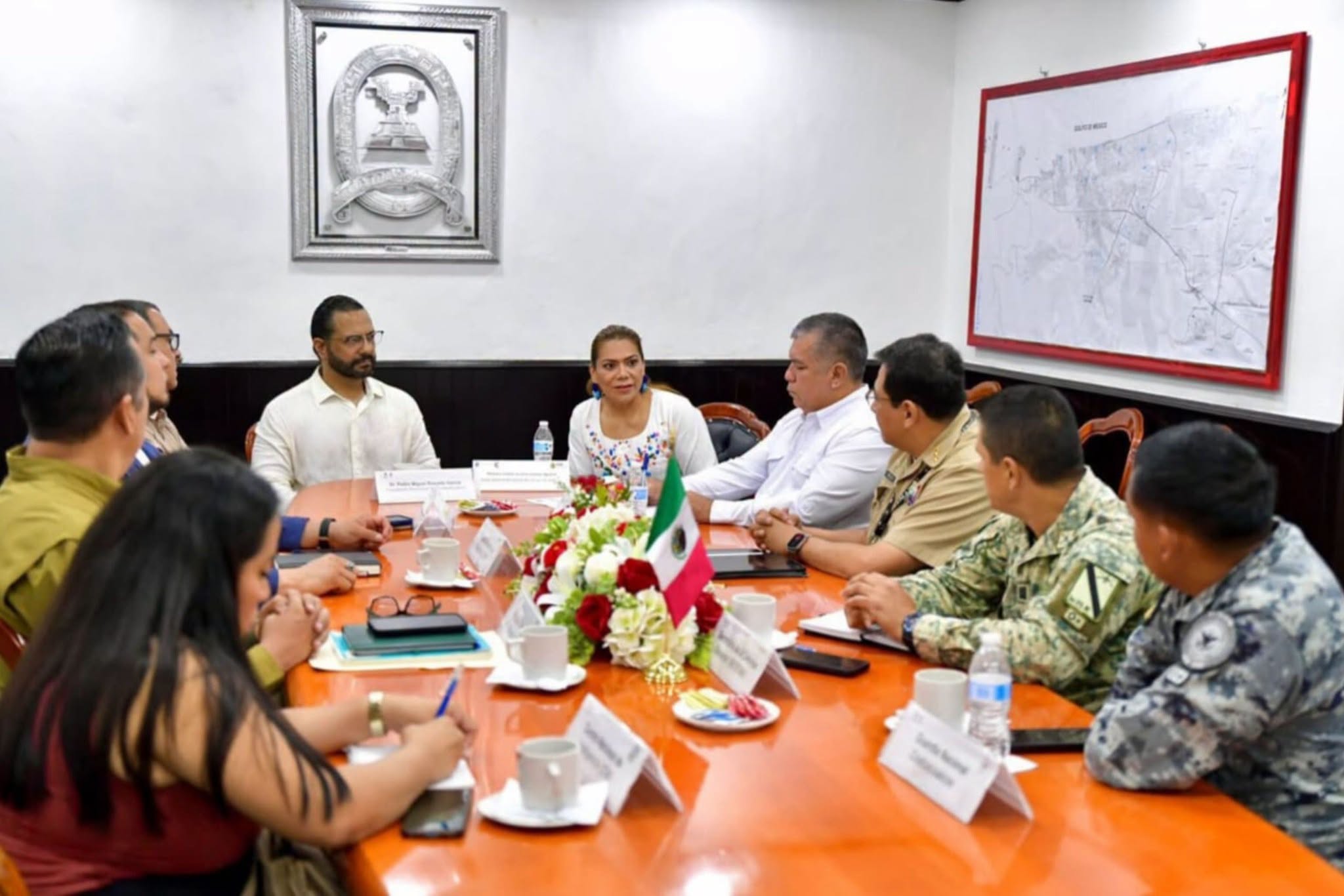 𝗙𝗶𝘀𝗰𝗮𝗹𝗶́𝗮 𝗳𝗼𝗿𝘁𝗮𝗹𝗲𝗰𝗲 𝗰𝗼𝗼𝗿𝗱𝗶𝗻𝗮𝗰𝗶𝗼́𝗻 𝗿𝗲𝗴𝗶𝗼𝗻𝗮𝗹 𝗽𝗮𝗿𝗮 𝗹𝗮 𝗰𝗼𝗻𝘀𝘁𝗿𝘂𝗰𝗰𝗶𝗼́𝗻 𝗱𝗲 𝗽𝗮𝘇 𝗲𝗻 𝗖𝗼𝗮𝘁𝘇𝗮𝗰𝗼𝗮𝗹𝗰𝗼𝘀
